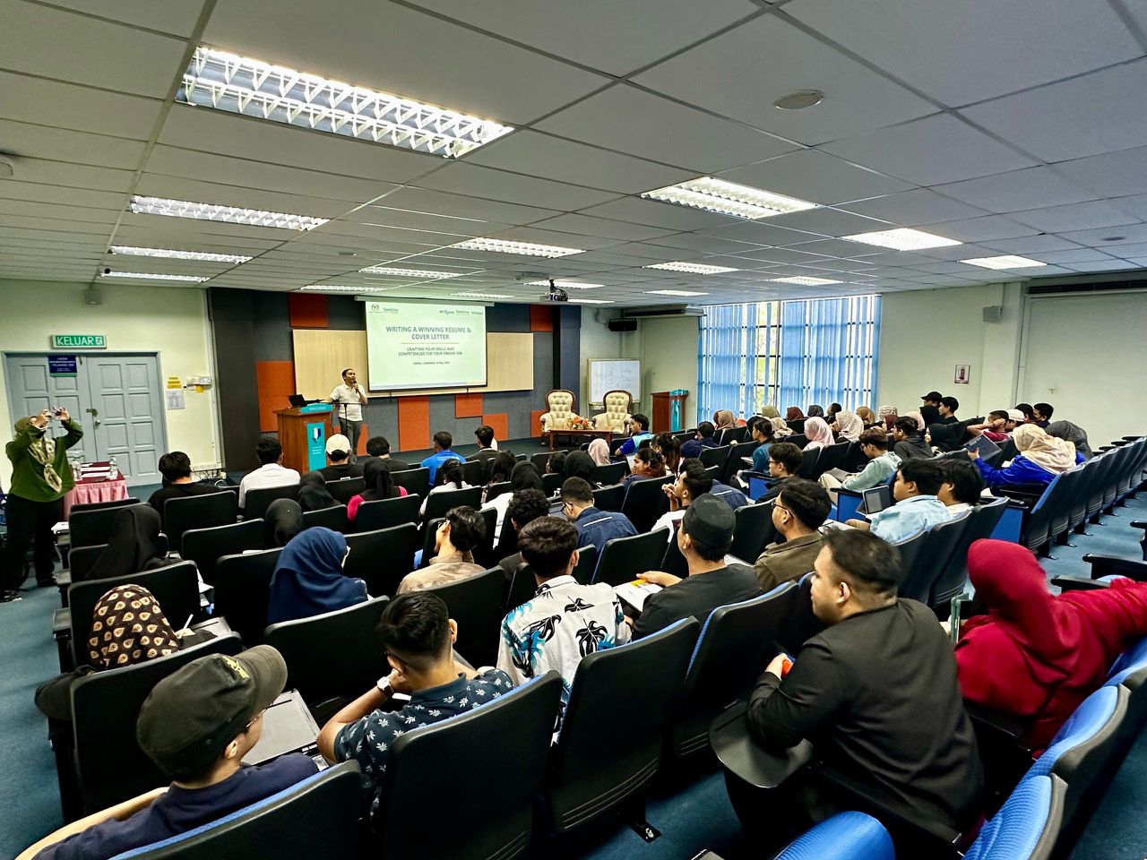 Taklimat Penulisan CV kepada pelajar FTKA oleh pihak Talentcorp yang telah diadakan pada 24 Mei 2024 bertempat di Auditorium Perpustakaan UMPSA Kampus Gambang